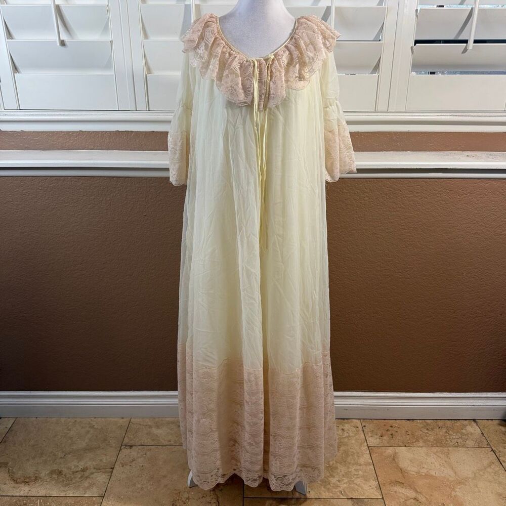 Vintage Symbra Elite Sheer Nylon Lace Peignoir Nightgown 2 Piece Lingerie Sz L